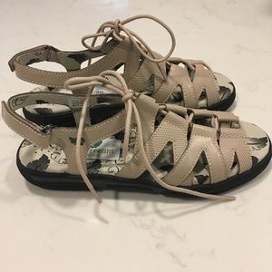 Golf sandals